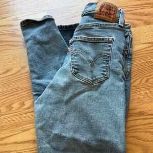 Levi's Light Blue Denim Jeans Womens size 26 Ribcahe Straight Ankle